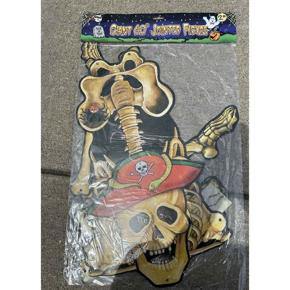 Vintage Halloween Skeleton Hinged Wall Hanging. New‎